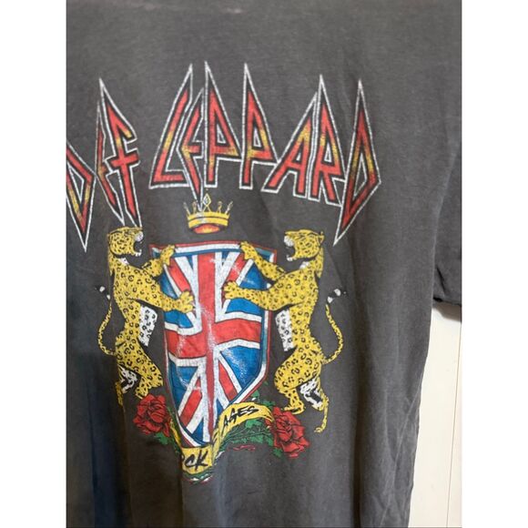 Daydreamer Women's Cotton Def Leppard Rock of Ages Tour Graphic Tee Gray Medium - Picture 4 of 9